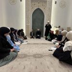 Autobus prijateljstva putuje kroz gradove